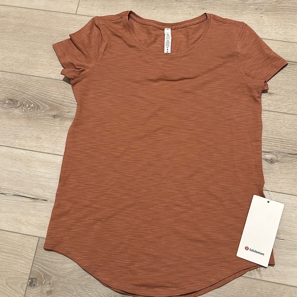 BRAND NEW Lululemon love crew shirt